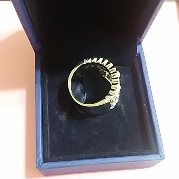 Ring - Picture 2 of 2